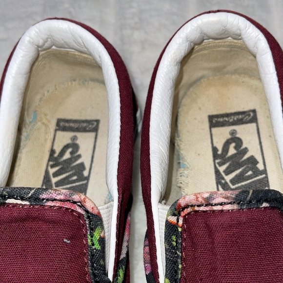 Slip On Vans - Picture 2 of 10